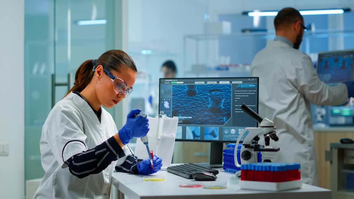 Diagnostics & Pathology Labs